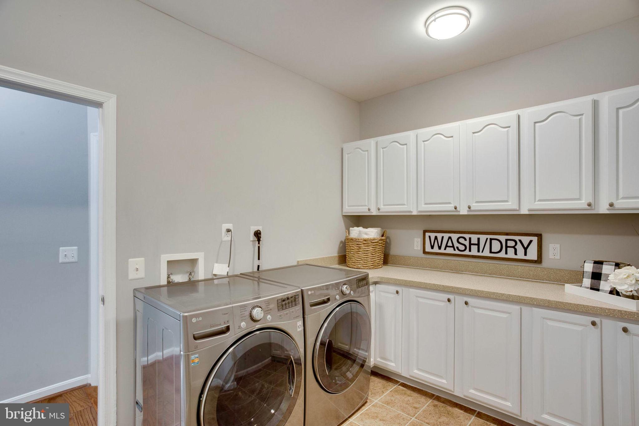 5753 Colchester Road Fairfax, VA 22030 - Photo 19 of 61 Main level laundry room
