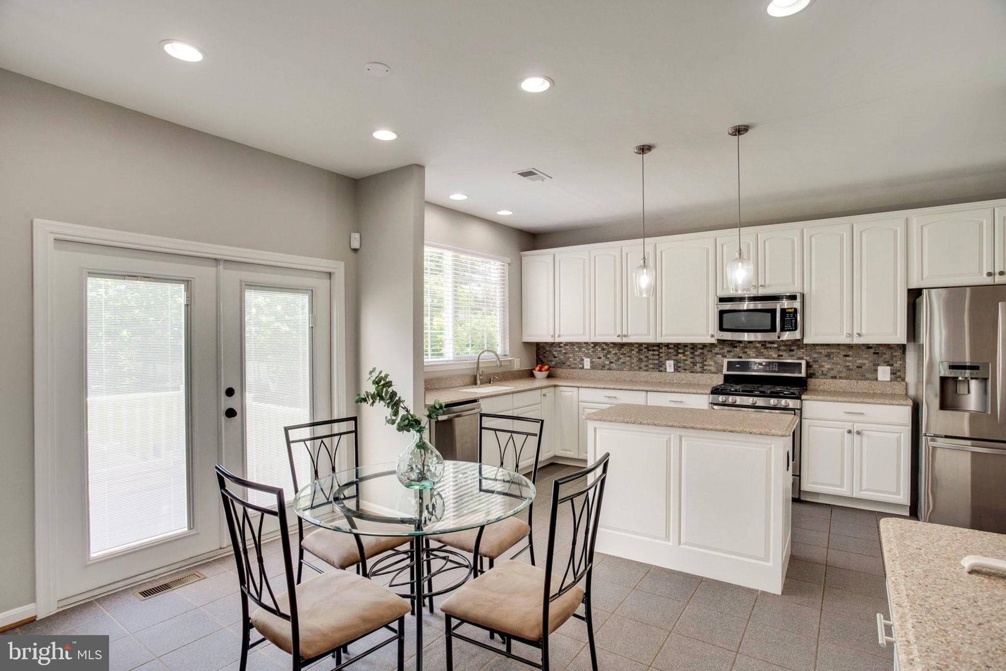 5753 Colchester Road Fairfax, VA 22030 - Photo 22 of 61 Kitchen