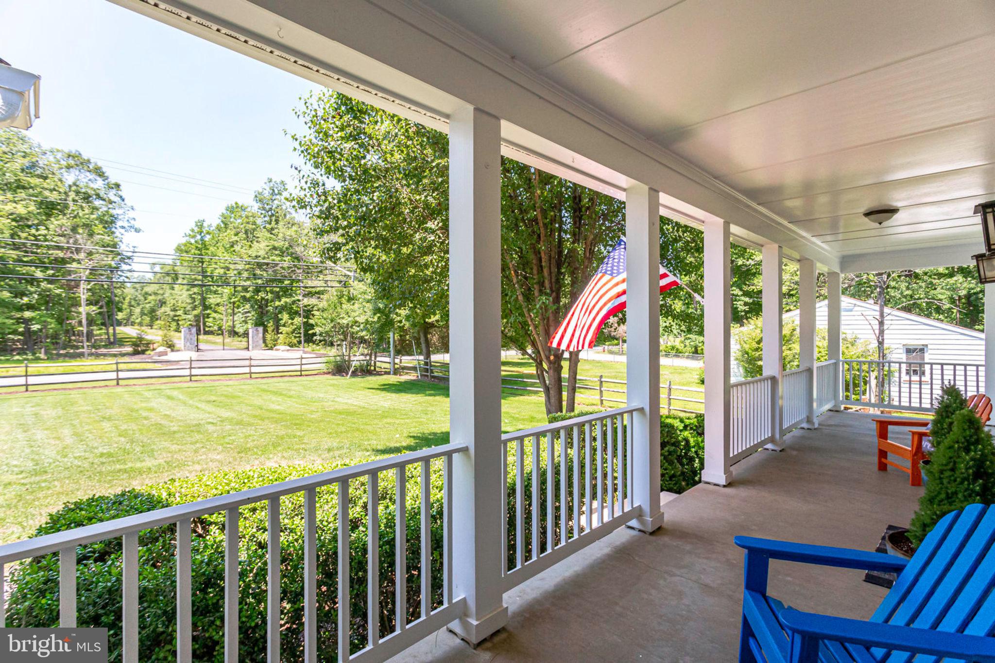 5753 Colchester Road Fairfax, VA 22030 - Photo 4 of 61 Front deck