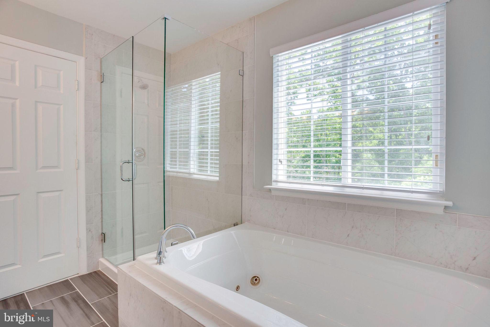 5753 Colchester Road Fairfax, VA 22030 - Photo 37 of 61 Master bathroom
