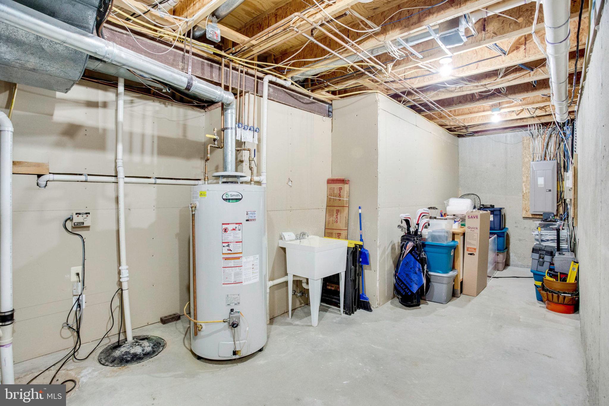 5753 Colchester Road Fairfax, VA 22030 - Photo 48 of 61 Utility room