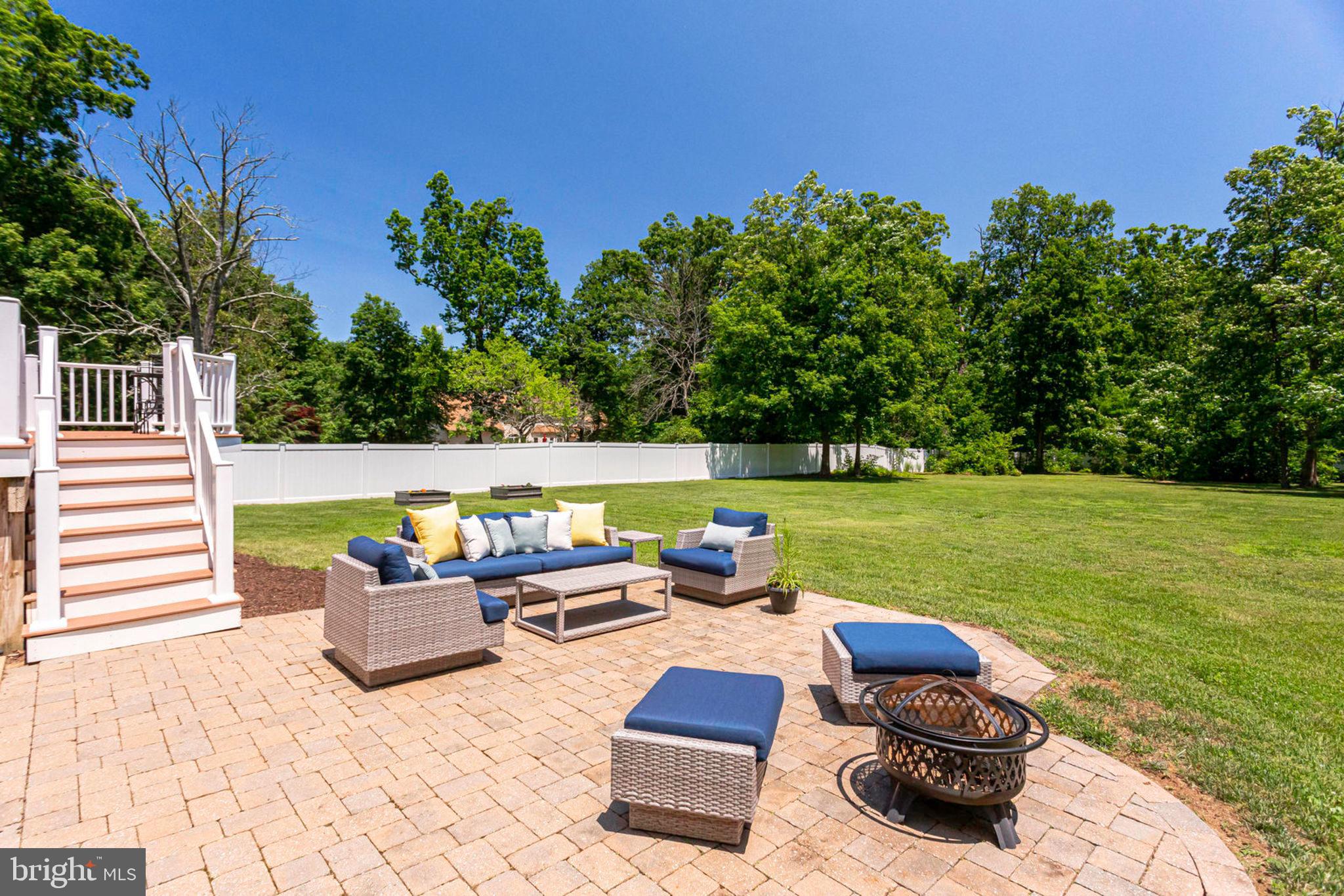 5753 Colchester Road Fairfax, VA 22030 - Photo 52 of 61 Rear exterior patio
