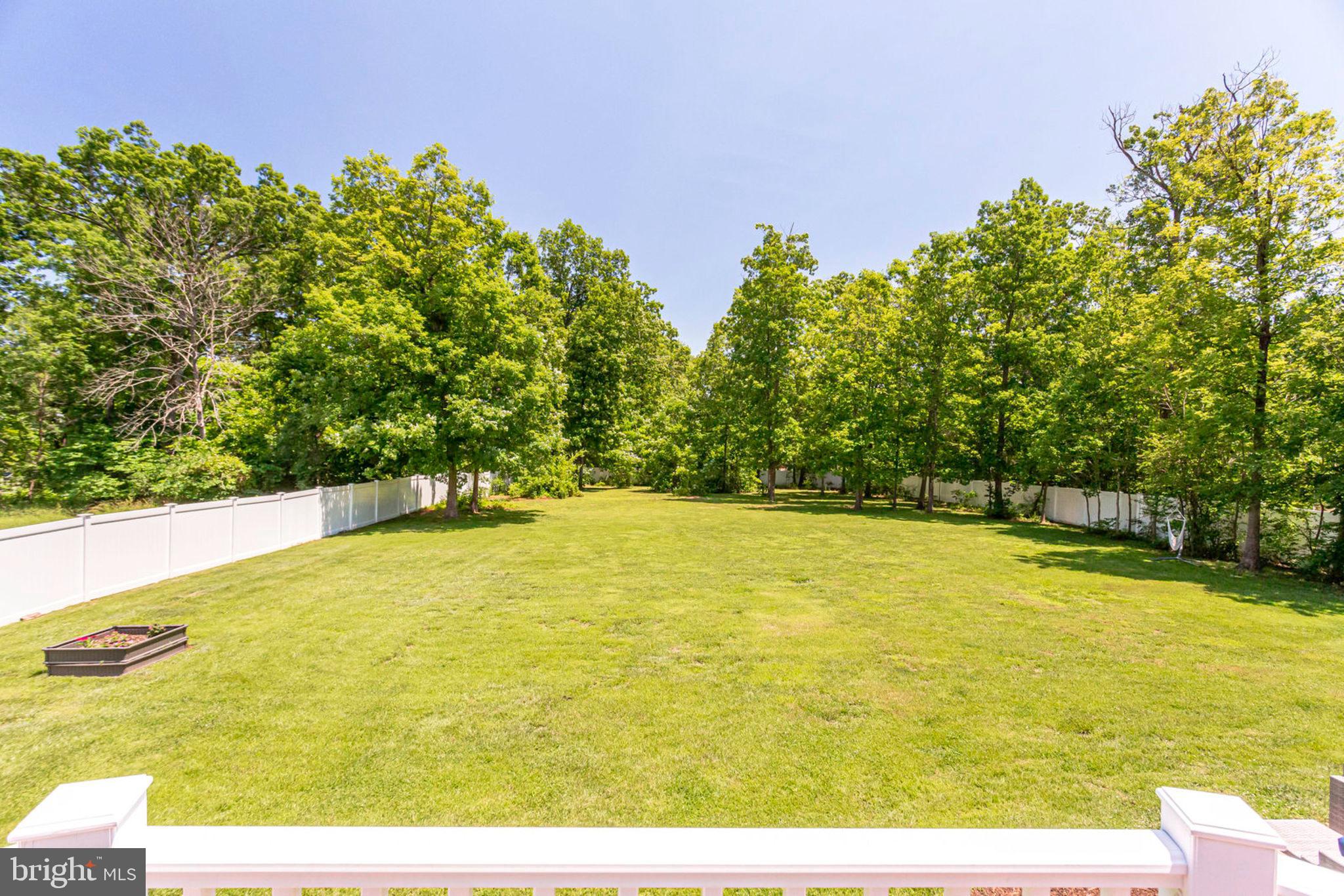 5753 Colchester Road Fairfax, VA 22030 - Photo 56 of 61 Back deck views