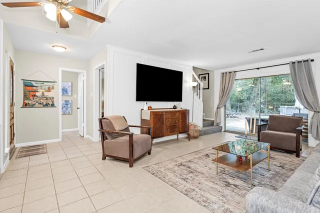 $274,000 | 2005 Tickner Street, Conroe, TX 77301