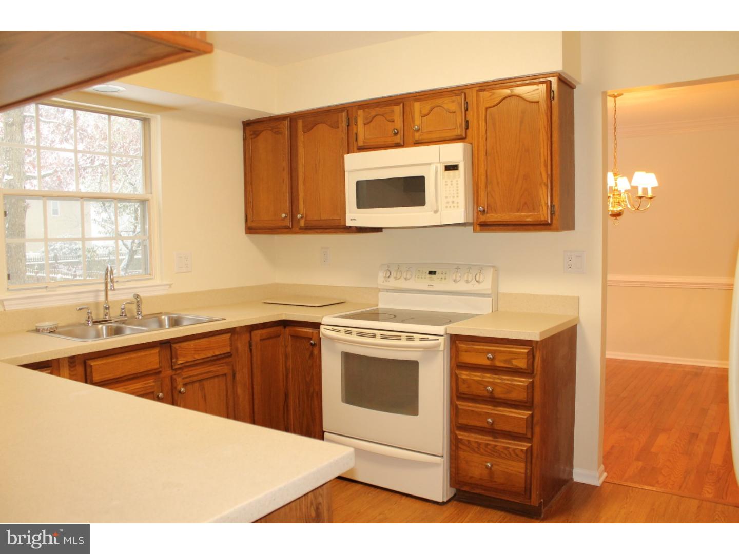 210 Aberdeen Road Williamstown, NJ 08094 - Photo 7 of 25 Kitchen