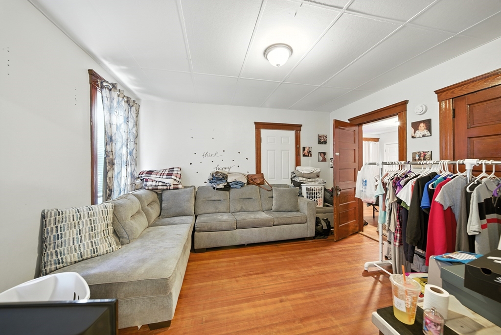 5 Robinson Street Webster, MA 01570 - Photo 13 of 26 Gallery Image 13