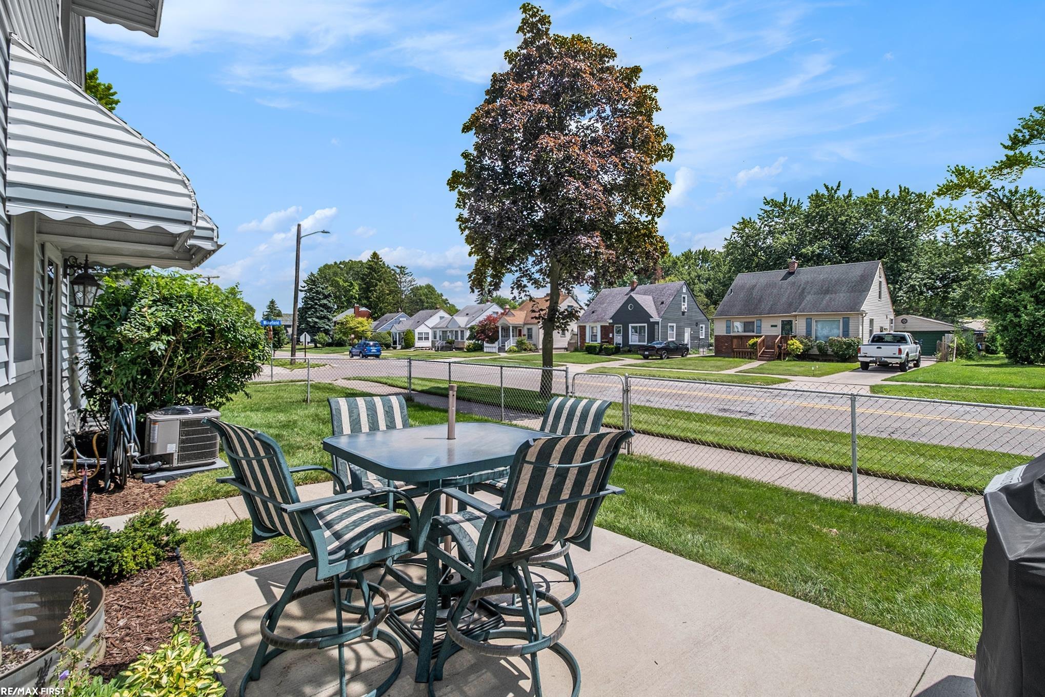 2615 Wakefield Road Berkley, MI 48072 - Photo 21 of 29 50149765-f99d4680-fcad-48b5-997b-012c978660d2.JPG