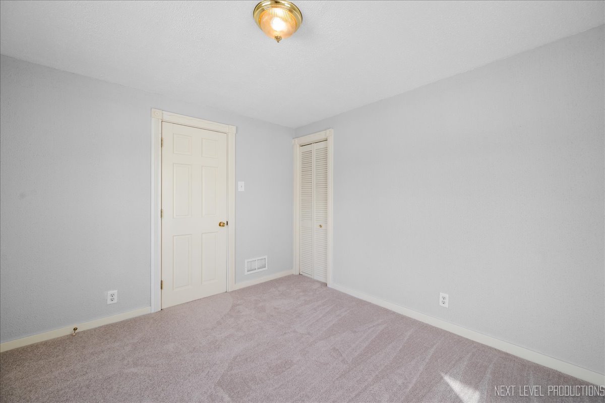 611 Carlson Street Sycamore, IL 60178 - Photo 5 of 21