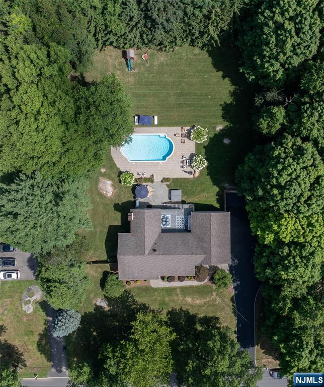 19 Robin Road Mahwah, NJ 07430 - Photo 42 of 43 Gallery Image 42