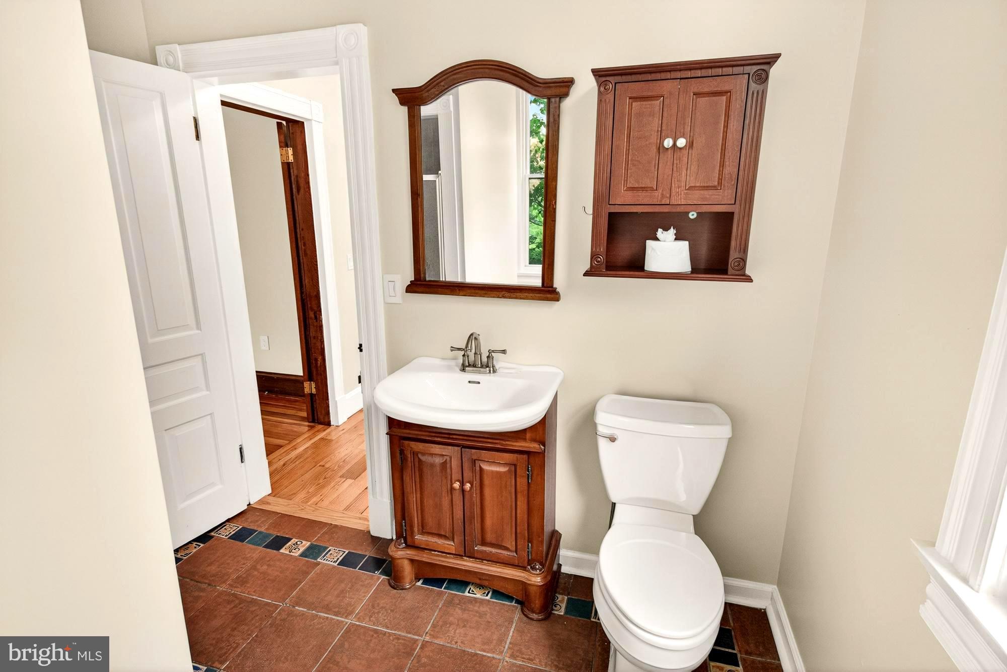 18040 Barnesville Road Barnesville, MD 20838 - Photo 50 of 101 Main level full bath and laundry space