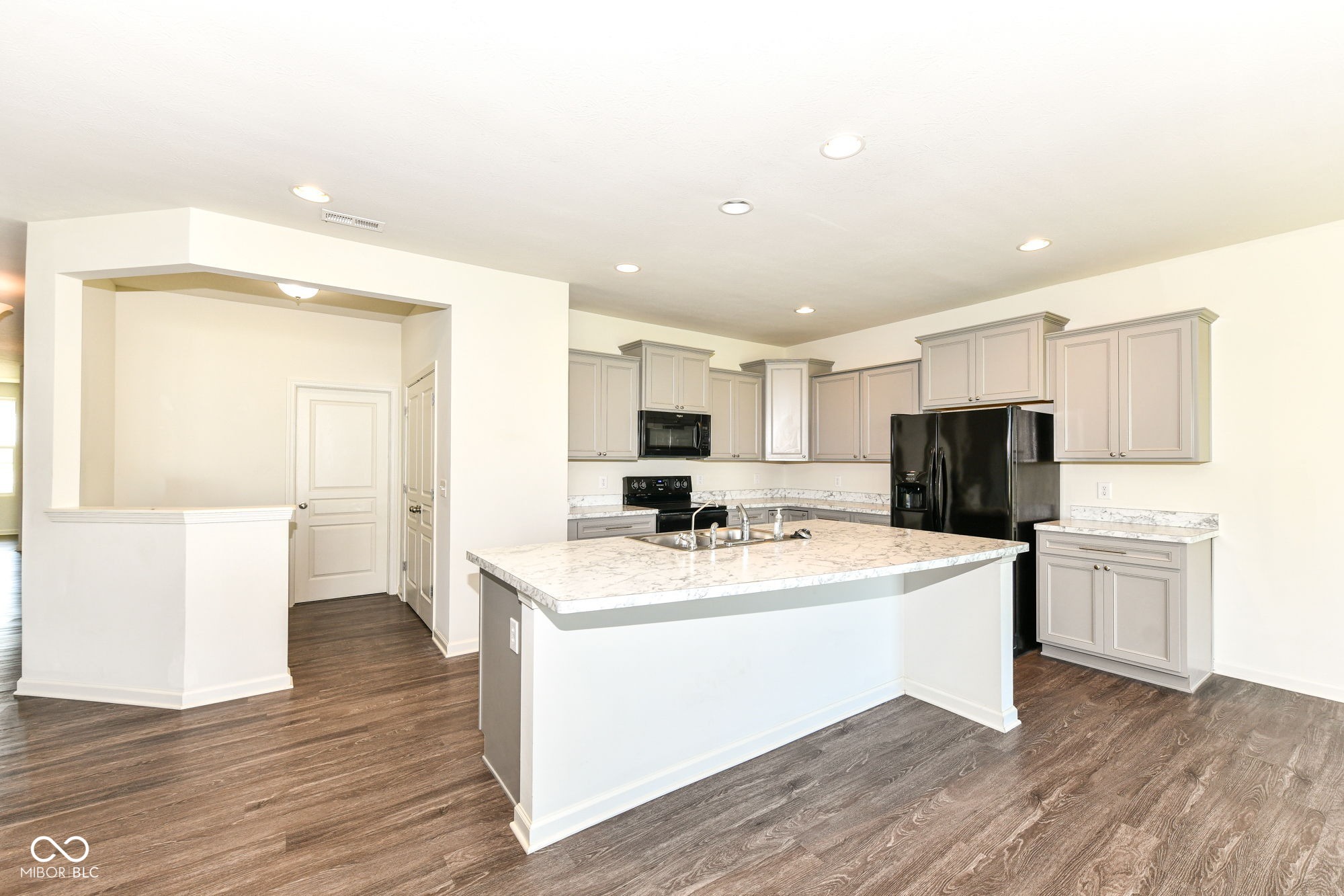 13388 Fielding Way Fishers, IN 46037 - Photo 9 of 34 Gallery Image 9