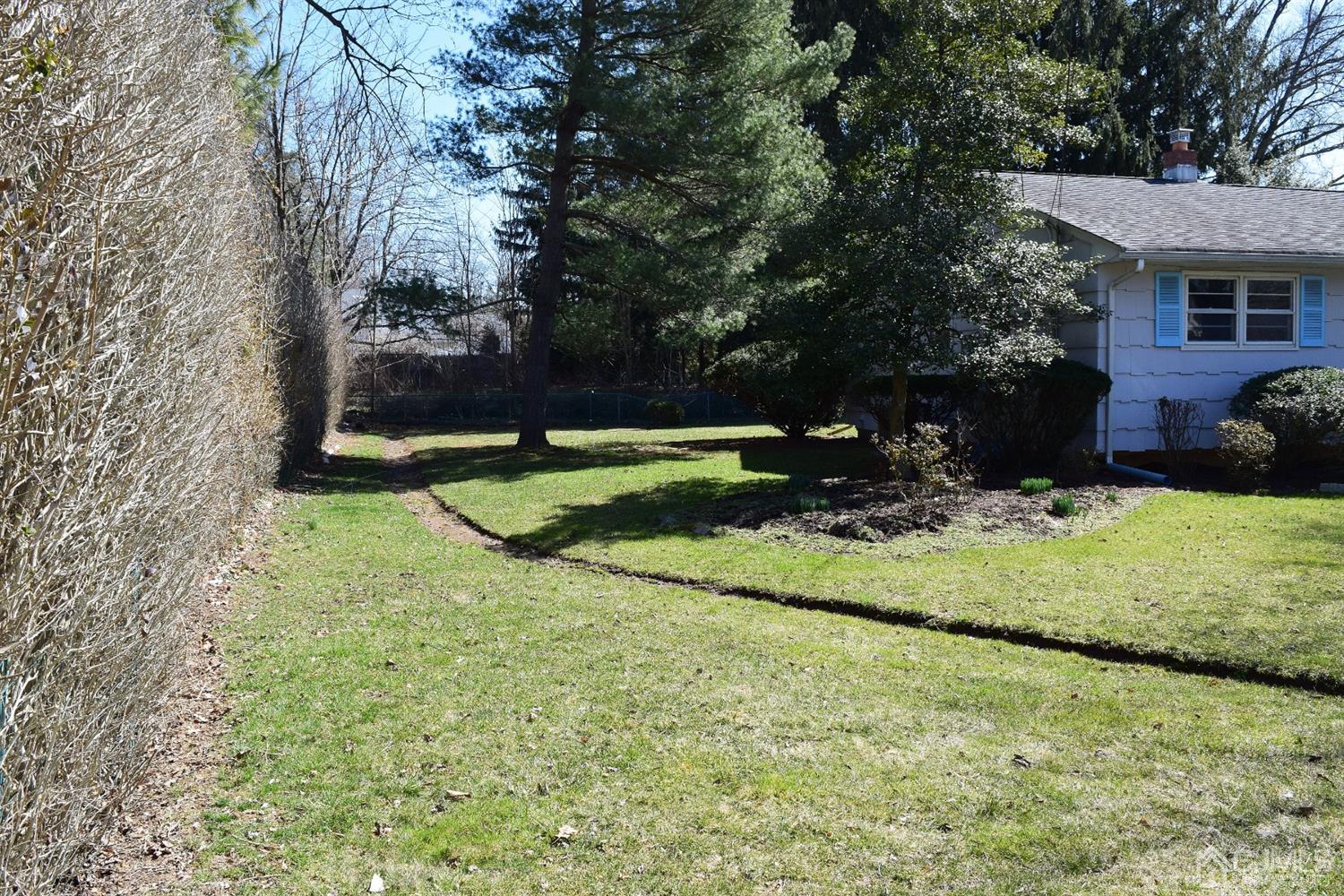 14 Packard Road East Brunswick, NJ 08816 - Photo 12 of 31 Gallery Image 12