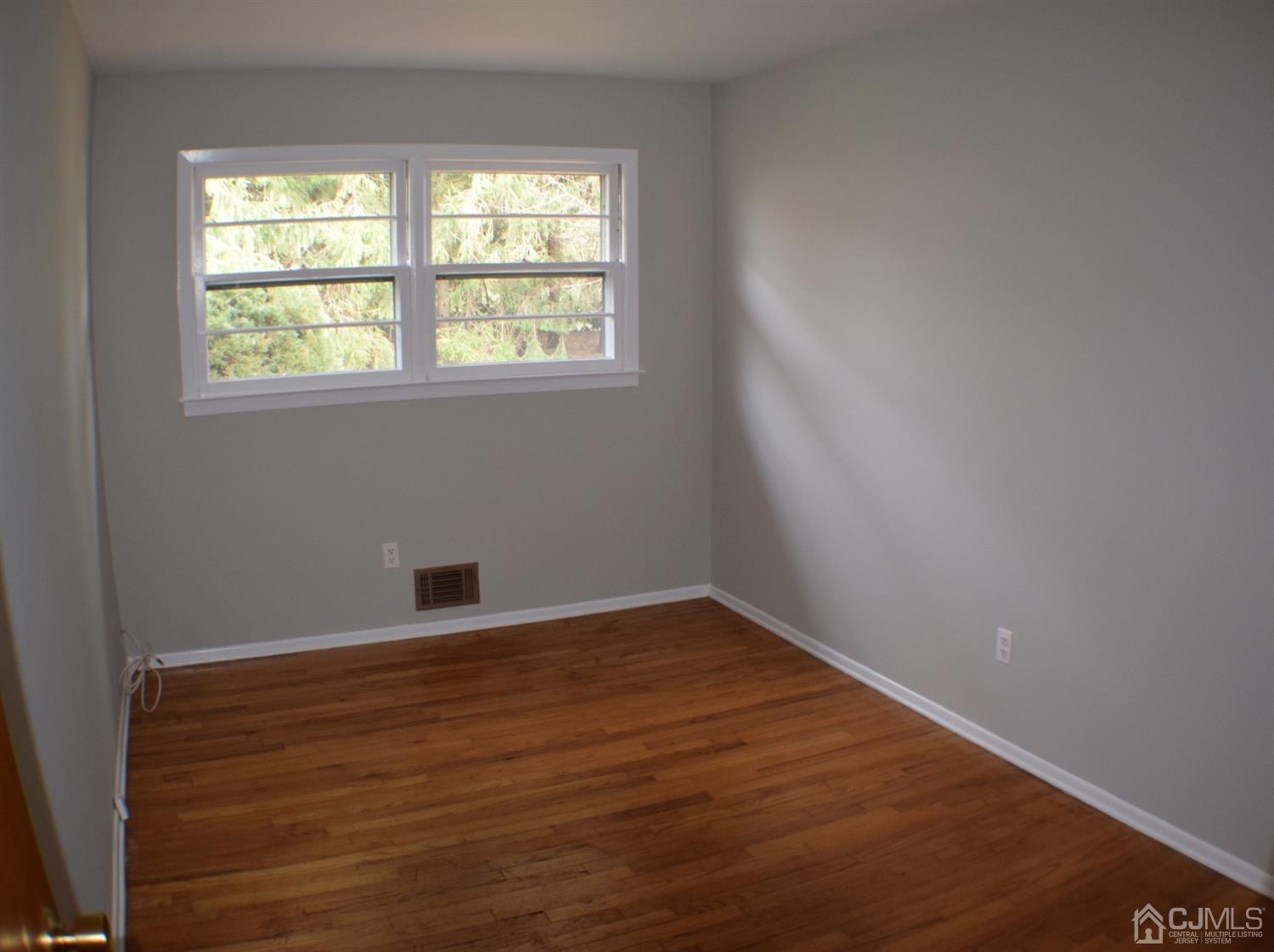 14 Packard Road East Brunswick, NJ 08816 - Photo 29 of 31 Bedroom 4