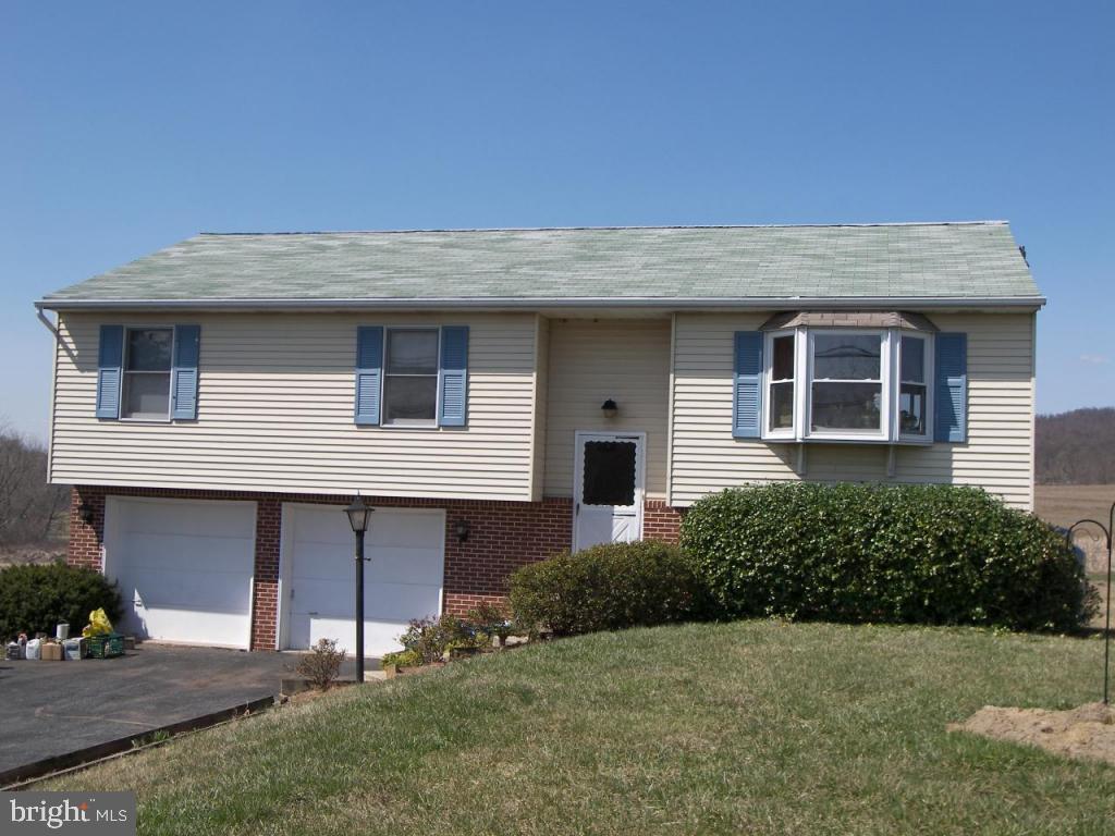 2252 North Penryn Road Manheim, PA 17545 - Photo 3 of 5