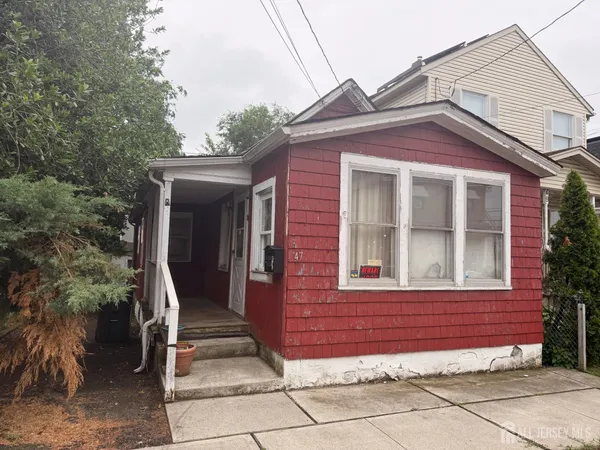 $329,000 | 47 May Street, Hopelawn, NJ 08861