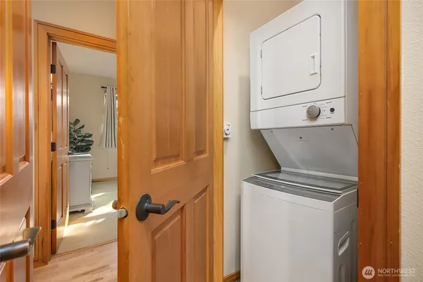 $625,000 | 107 Jacolet Lane Northwest, Unit 107, Bainbridge Island, WA 98110