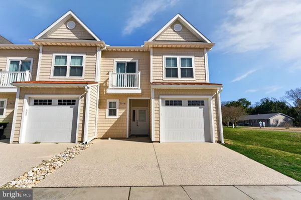 $424,990 | 38445 Grand Avenue, Unit G2, Ocean View, DE 19970