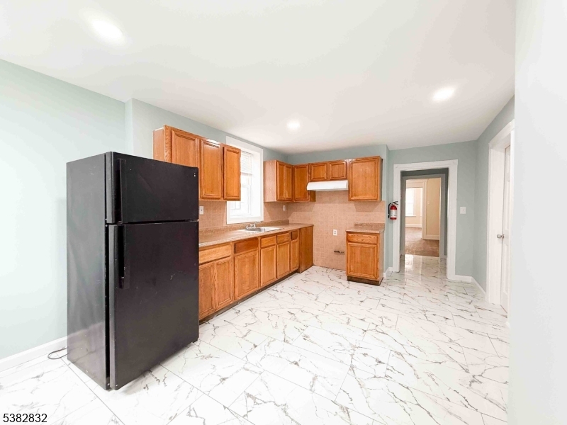 178 North 16th Street, Unit 2 East Orange, NJ 07017 - Photo 6 of 17