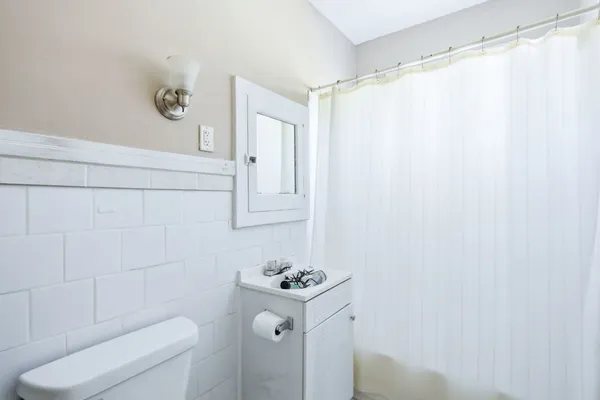 $315,000 | 544 East New York Street, Aurora, IL 60505