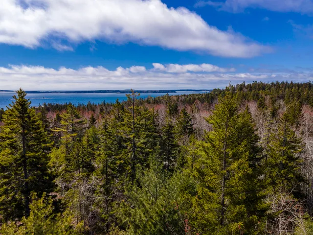 $1,500,000 | 0 Rock Garden Drive, Seal Harbor, ME 04675