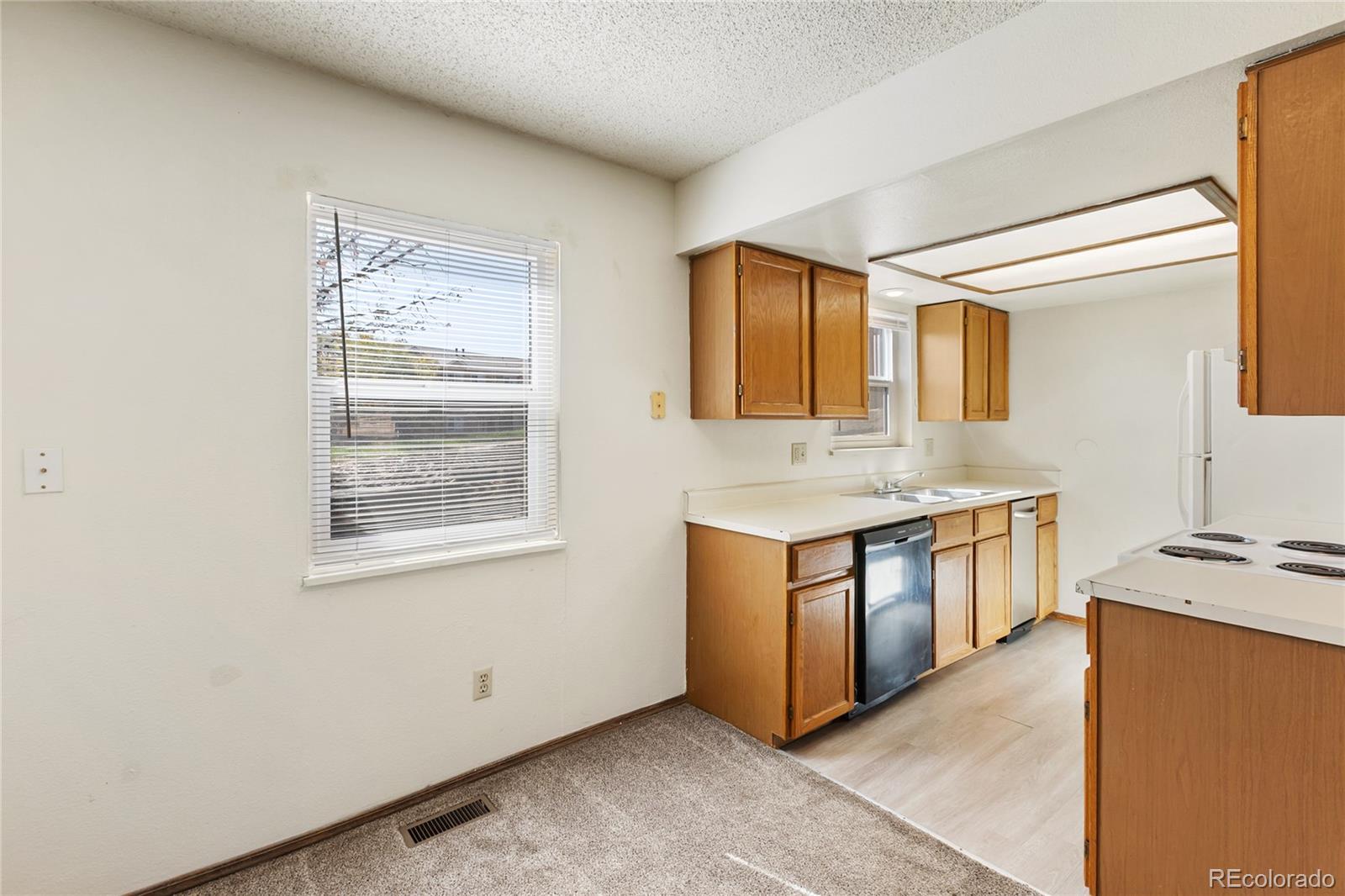 2228 Stepping Stones Way Colorado Springs, CO 80904 - Photo 19 of 31