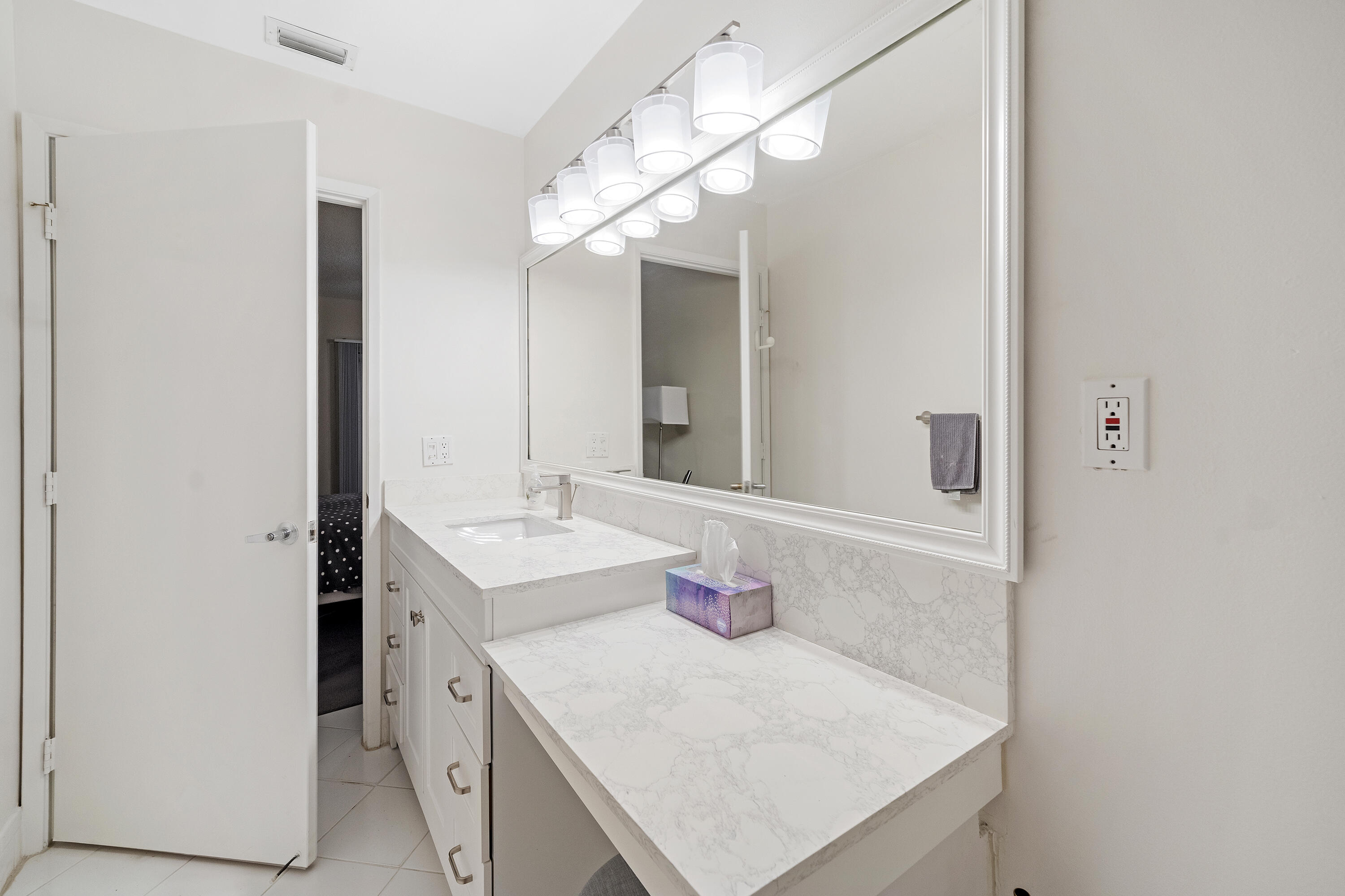 6091 Millington Way Delray Beach, FL 33484 - Photo 11 of 33 6091MillingtonWayDB11-003