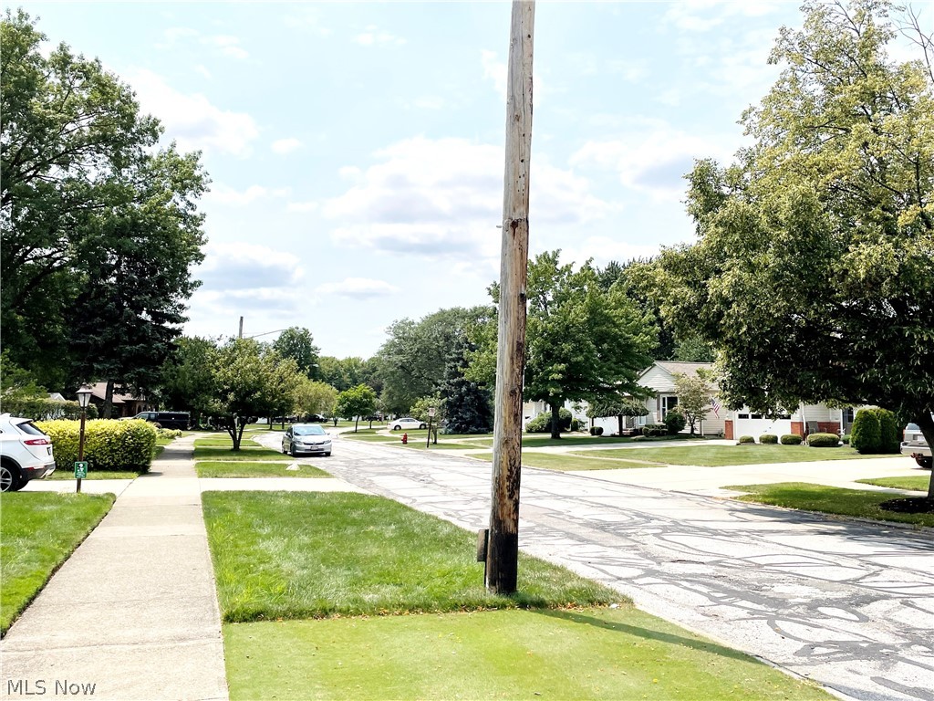 6372 Eastondale Road Cleveland, OH 44124 - Photo 24 of 25 Street View