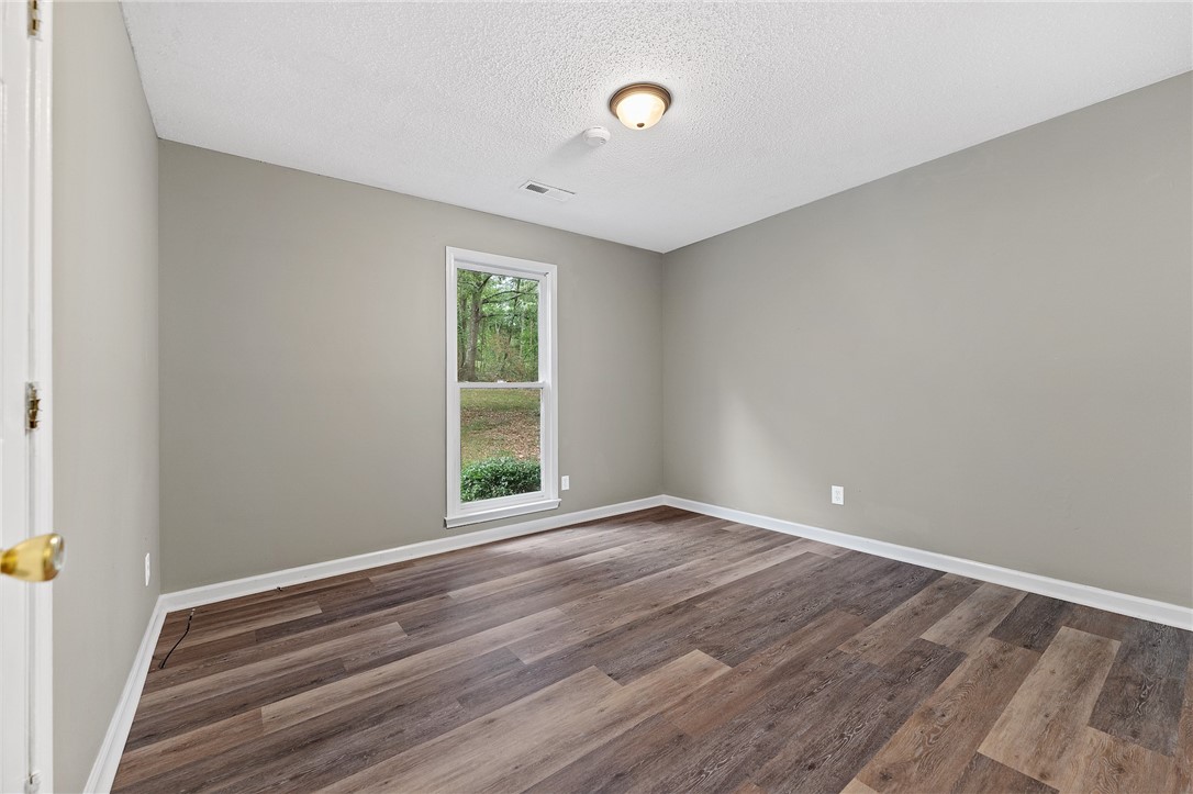 1109 Manse Jolly Road Anderson, SC 29621 - Photo 8 of 21 Gallery Image 8