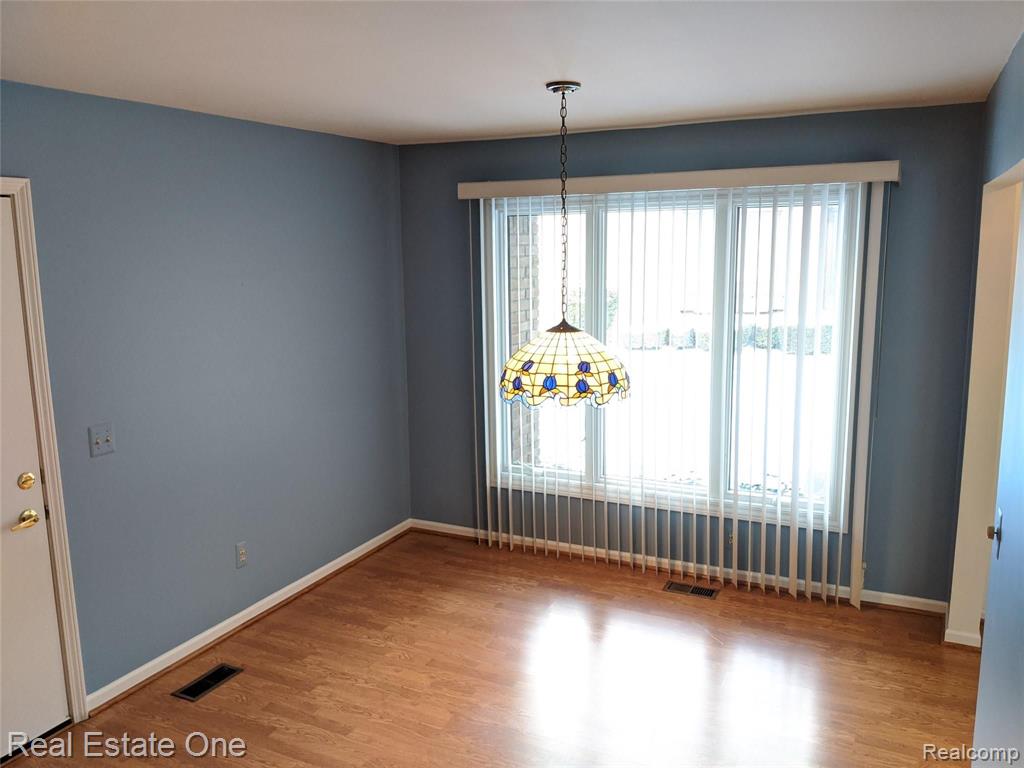 2203 London Bridge Drive Rochester Hills, MI 48307 - Photo 10 of 26