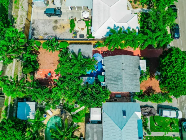 $2,500 | 1111 North K Street, Lake Worth Beach, FL 33460