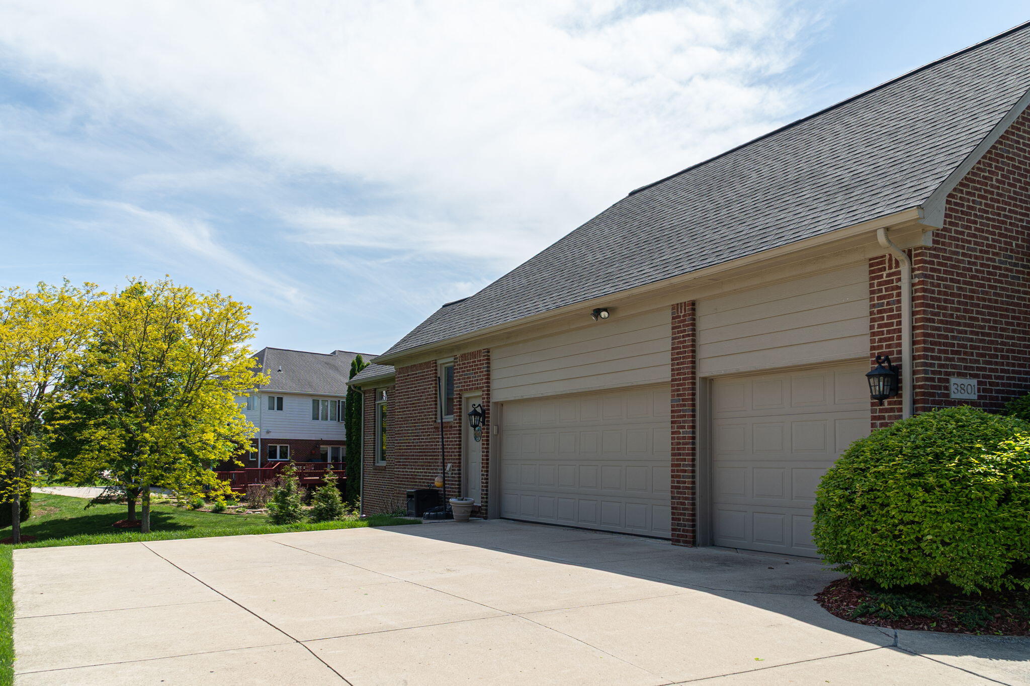 3801 Fawn Drive Rochester, MI 48306 - Photo 52 of 64 55-web-or-mls-exteriors-3