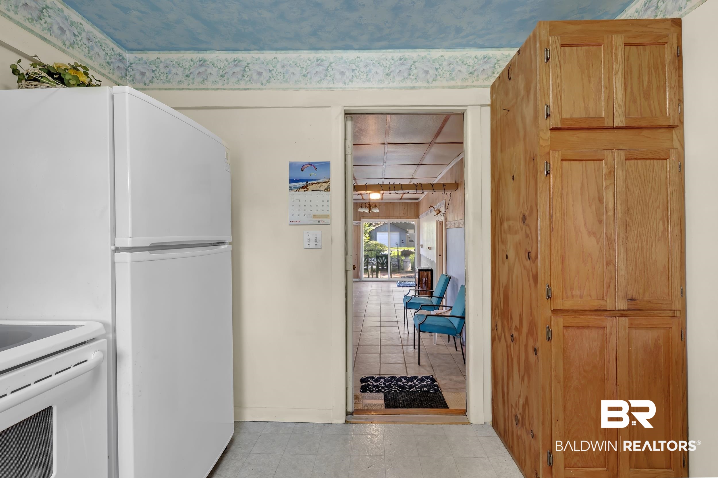 304 West Myrtle Avenue Foley, AL 36535 - Photo 10 of 29 Kitchen