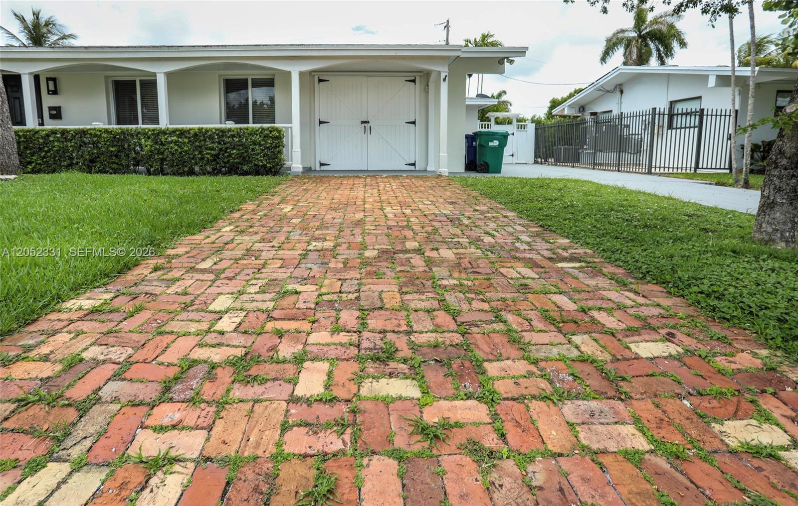 8870 Southwest 86th Street Miami, FL 33173 - Photo 9 of 44