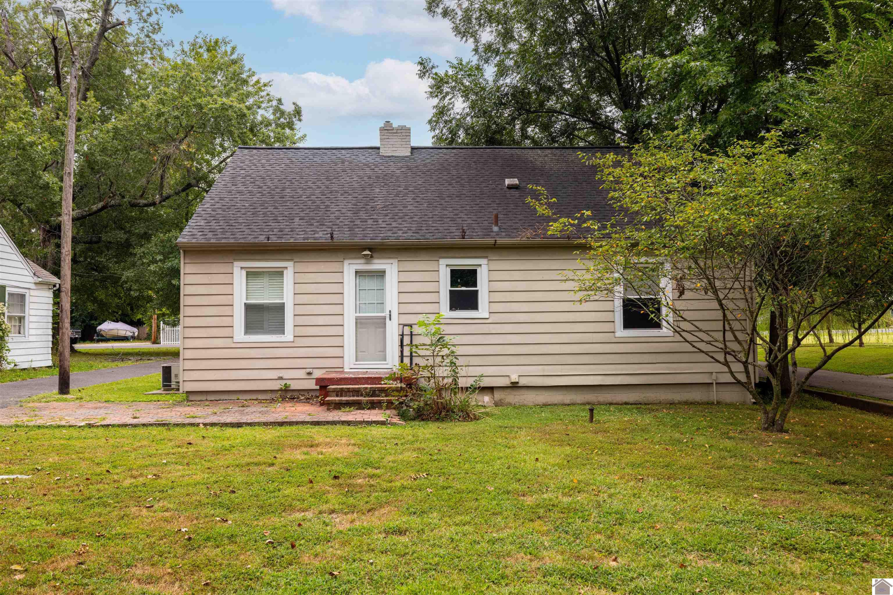 3515 Pines Road Paducah, KY 42001 - Photo 4 of 18 Photo 4