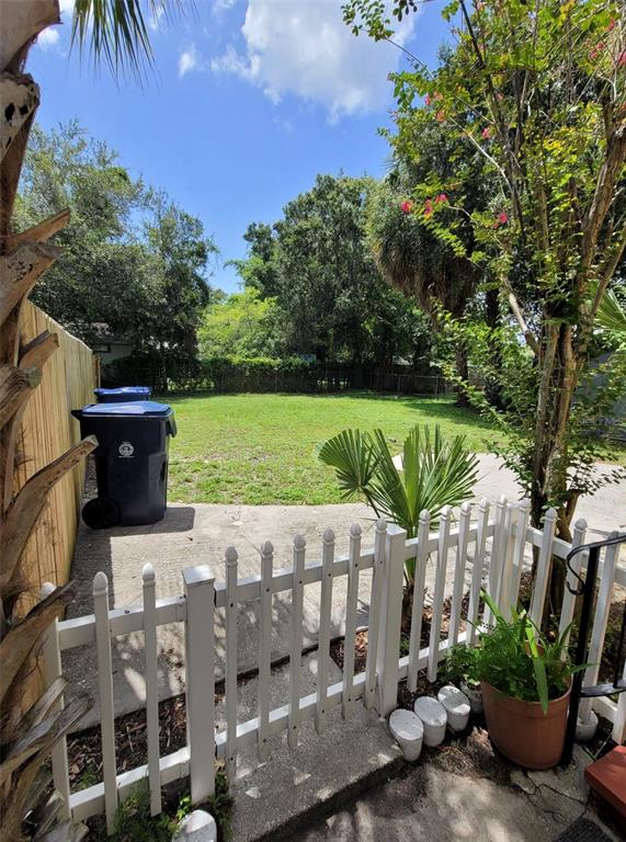 3301 West Woodlawn Avenue Tampa, FL 33607 - Photo 7 of 39 a view of a backyard