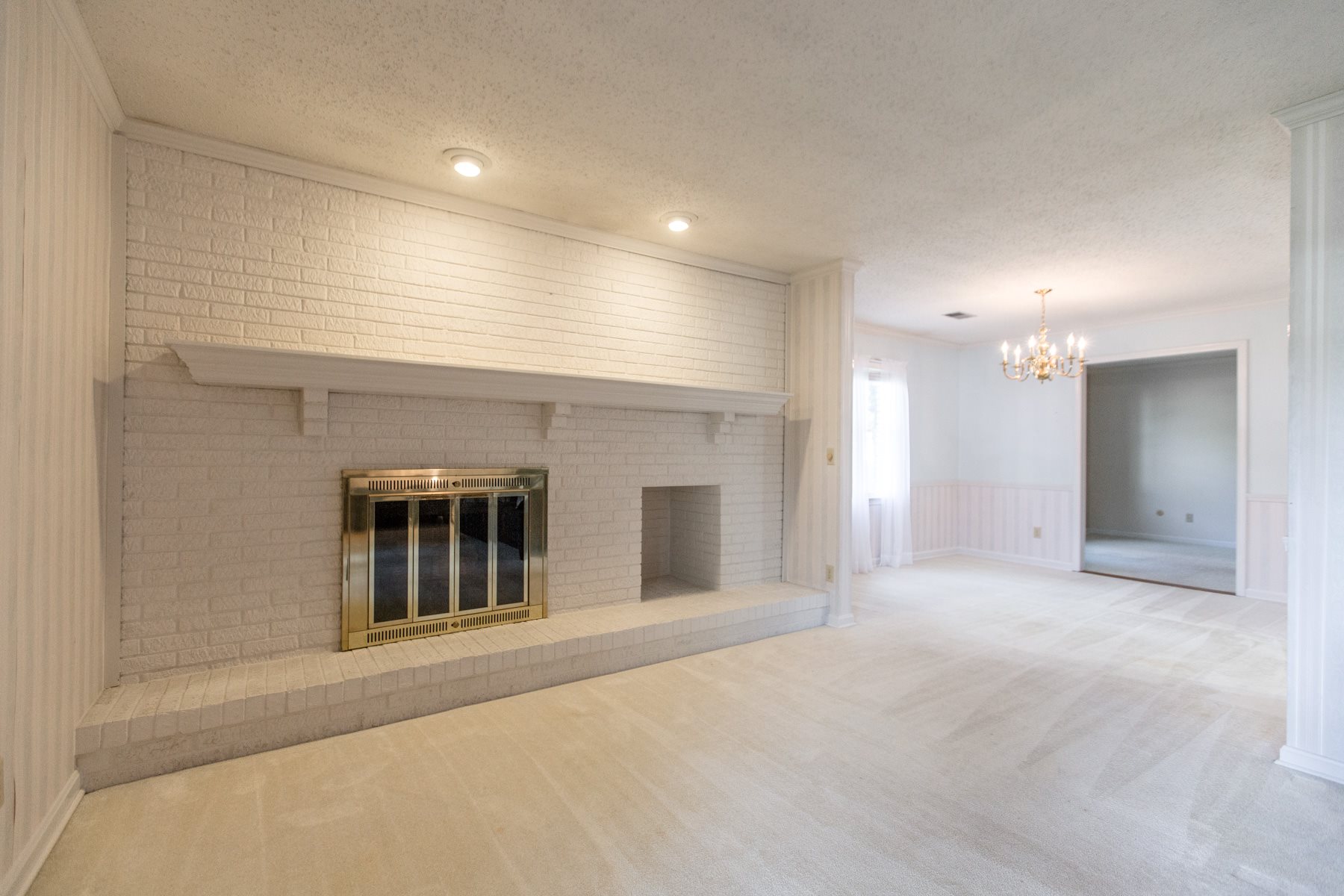 6700 Newburgh Road Evansville, IN 47715 - Photo 11 of 36 Gallery Image 11