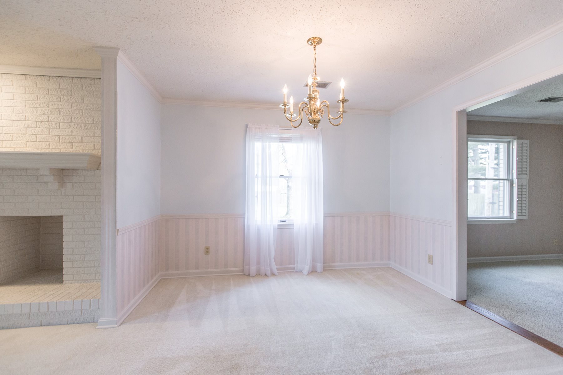 6700 Newburgh Road Evansville, IN 47715 - Photo 12 of 36 Gallery Image 12