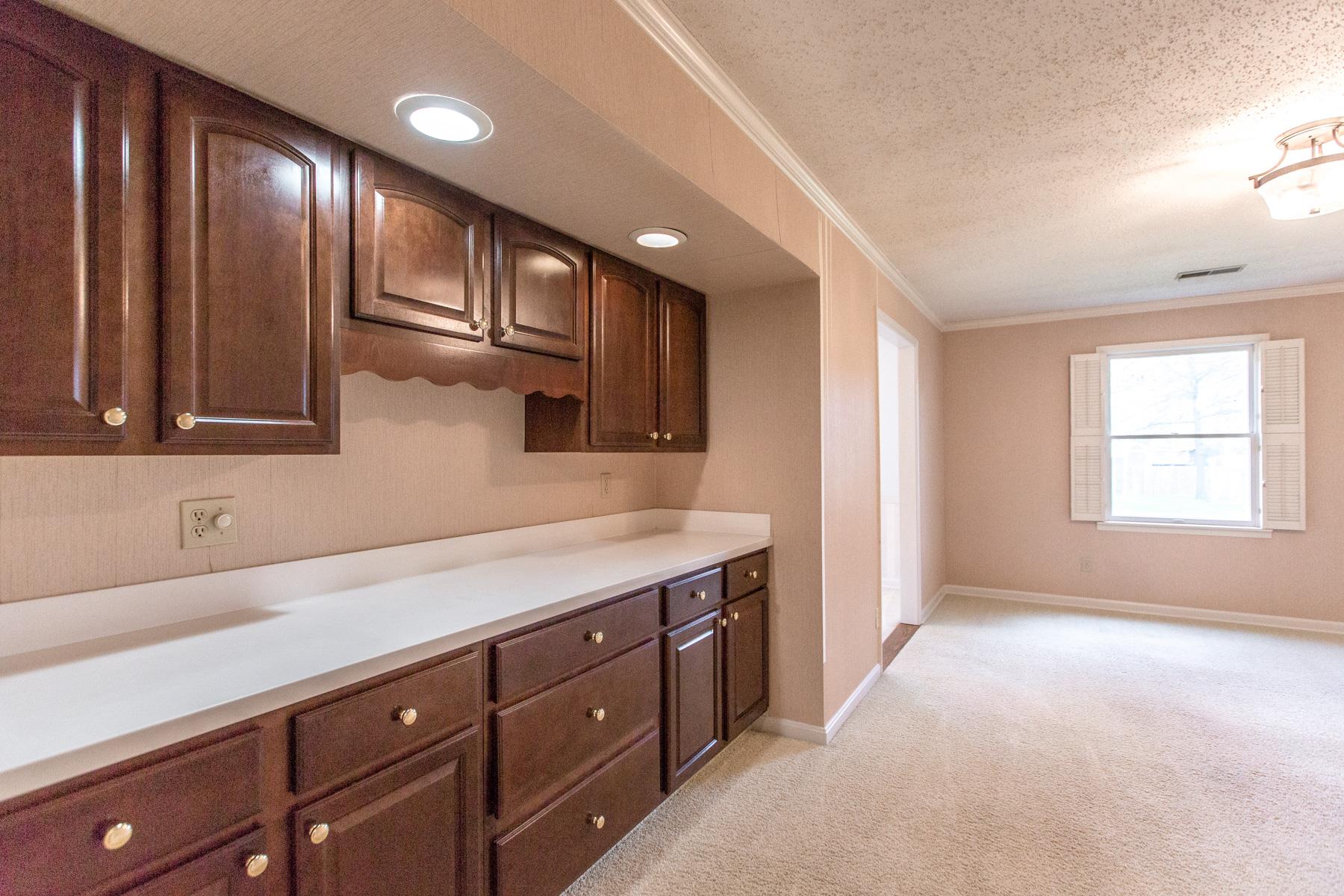 6700 Newburgh Road Evansville, IN 47715 - Photo 22 of 36 Gallery Image 22