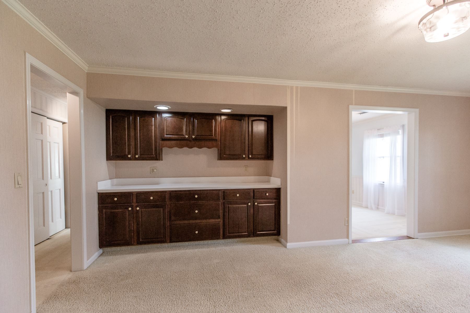 6700 Newburgh Road Evansville, IN 47715 - Photo 23 of 36 Gallery Image 23