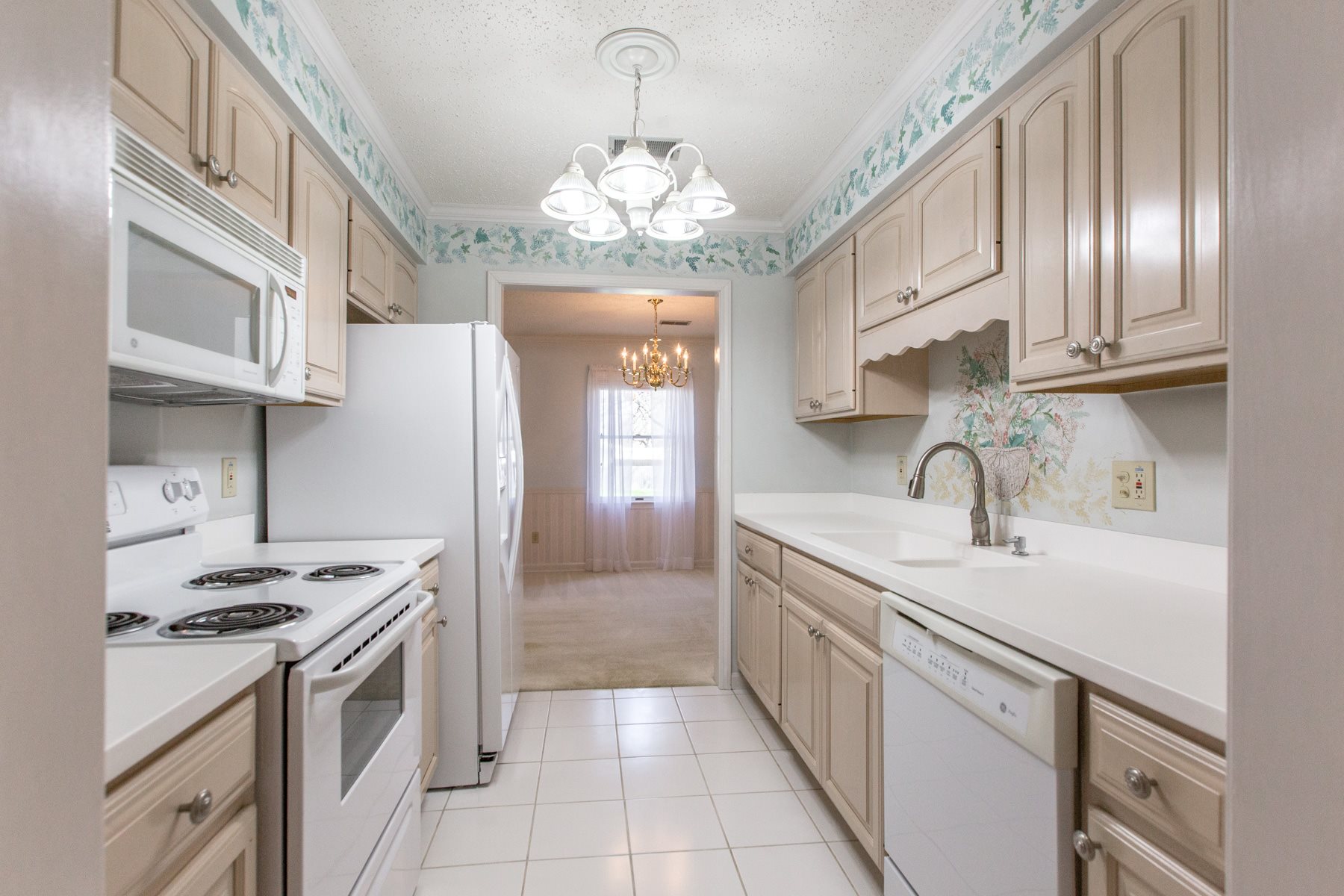 6700 Newburgh Road Evansville, IN 47715 - Photo 4 of 36 Gallery Image 4