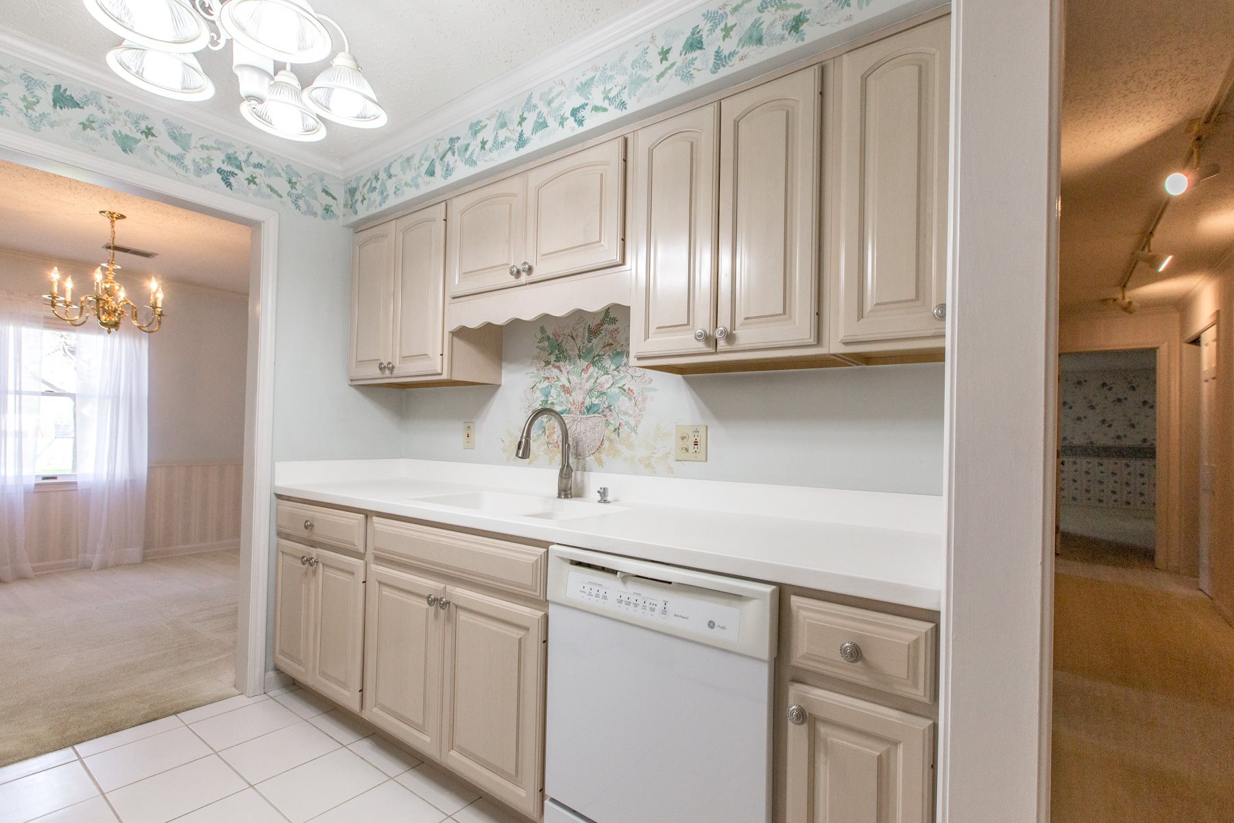 6700 Newburgh Road Evansville, IN 47715 - Photo 5 of 36 Gallery Image 5