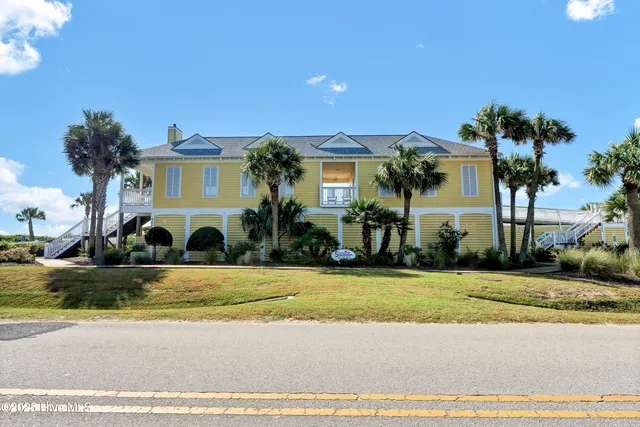 $750,000 | 1630 Silverwood Court Southeast, Bolivia, NC 28422