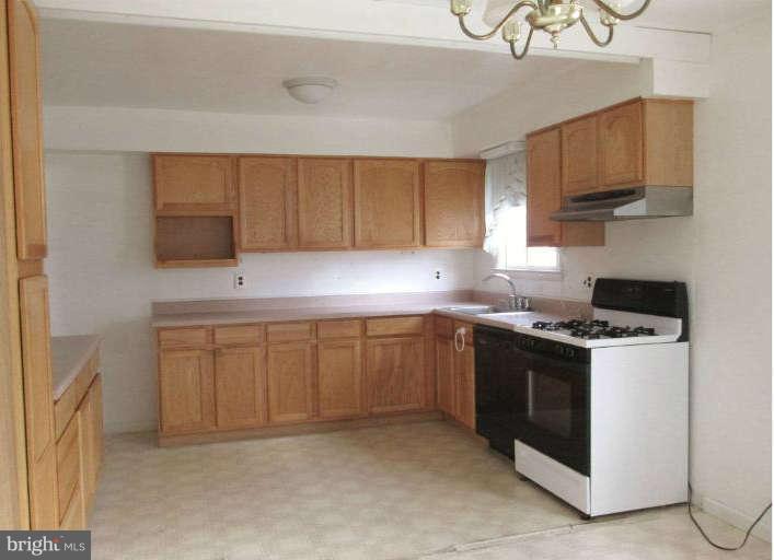 32 Caraway Road Reisterstown, MD 21136 - Photo 2 of 11 Kitchen