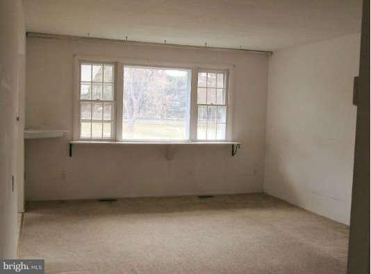32 Caraway Road Reisterstown, MD 21136 - Photo 5 of 11 Family Room