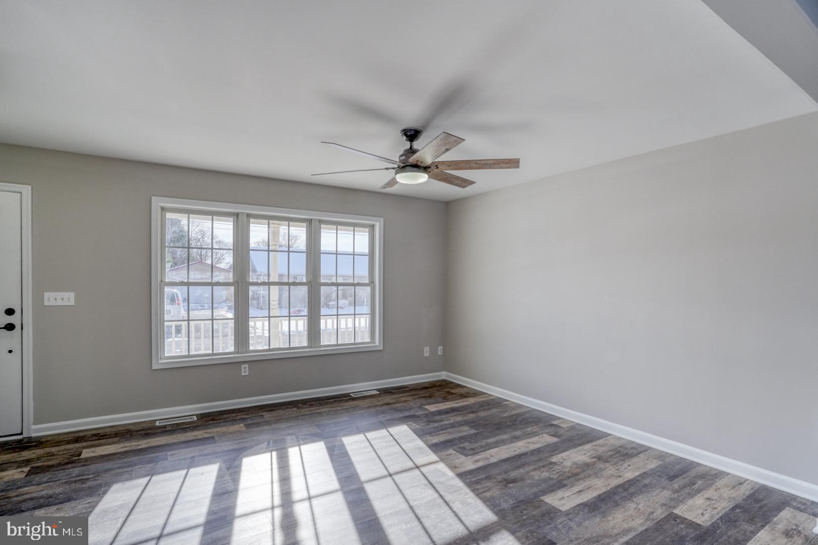 39 High Street Kenton, DE 19955 - Photo 13 of 49 a view of an empty room with a window