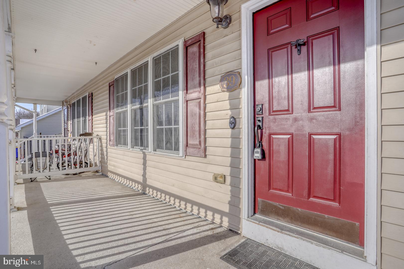 39 High Street Kenton, DE 19955 - Photo 9 of 49 a view of a balcony