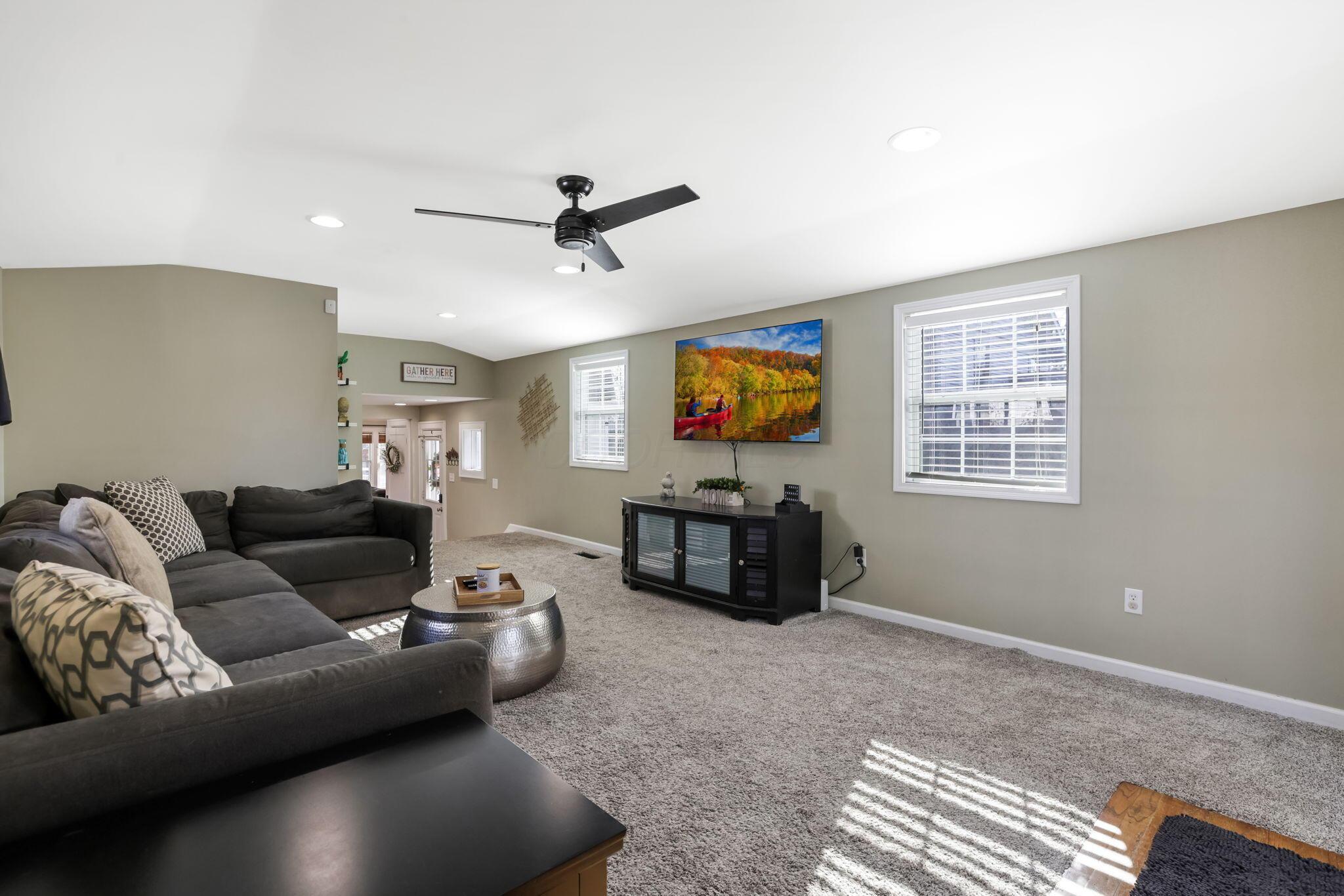 90 Brevoort Road Columbus, OH 43214 - Photo 19 of 50 16-web-or-mls-939A6764