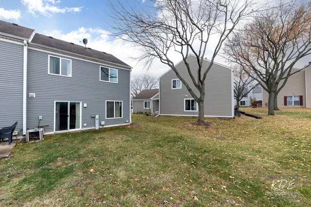 $2,300 | 2691 Stanton Court, Aurora, IL 60502