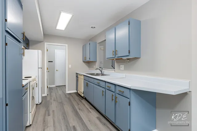 $2,300 | 2691 Stanton Court, Aurora, IL 60502