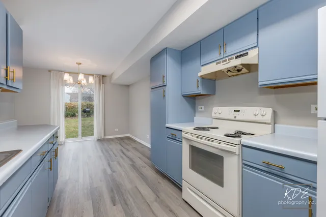 $2,300 | 2691 Stanton Court, Aurora, IL 60502